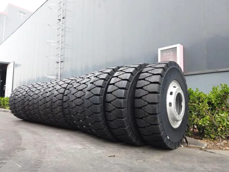 12.00-20 Solid Tire – Heavy Duty Industrial Tire para sa Port at Yard Operation