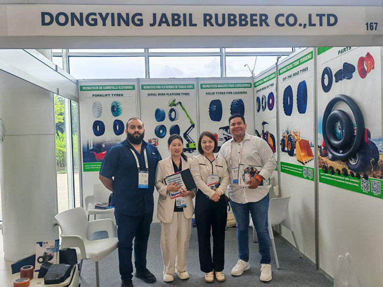 Ang mga gulong ng Jabil ay lumiwanag sa 2025 Panama International Tyre Expo, na umaabot sa mga madiskarteng hangarin sa kooperasyon sa mga mamimili mula sa maraming bansa